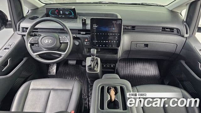 Hyundai Staria 2025 — ფოტო 6/20