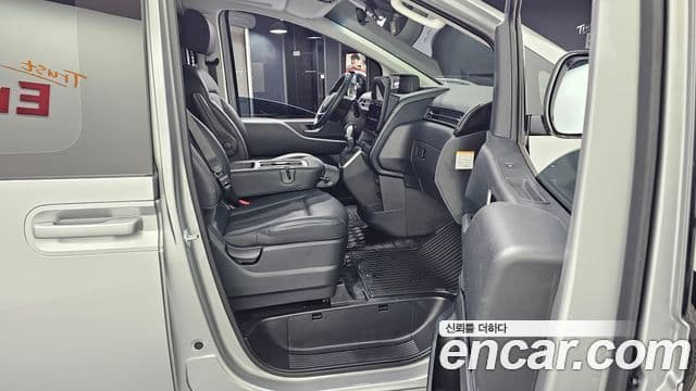 Hyundai Staria 2025 — ფოტო 10/20