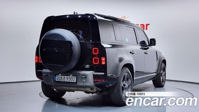 Land Rover Defender 2022 — ფოტო 2/20
