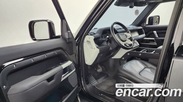 Land Rover Defender 2022 — ფოტო 10/20