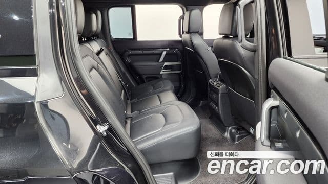 Land Rover Defender 2022 — ფოტო 12/20