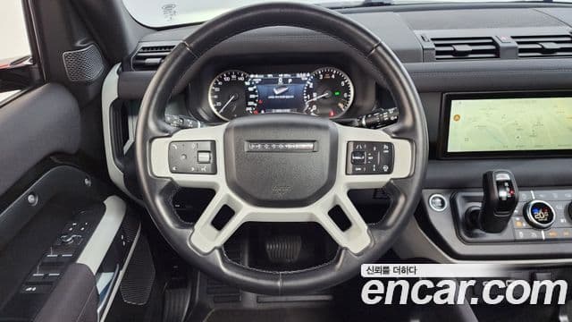 Land Rover Defender 2022 — ფოტო 13/20