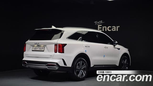 Kia Sorento 2022 — Фото 2/20