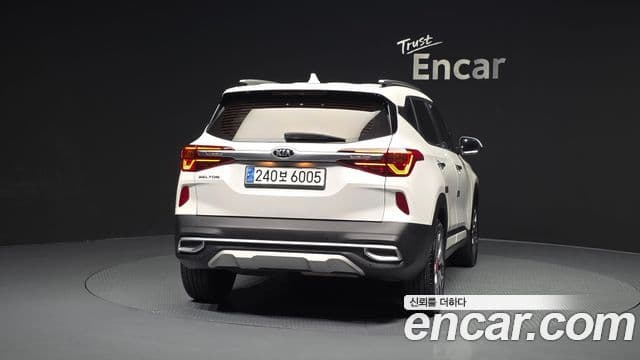 Kia Seltos 2020 — Şəkil 17/20