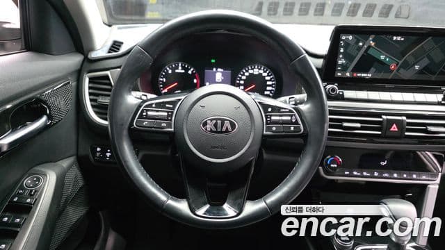 Kia Seltos 2020 — Şəkil 18/20