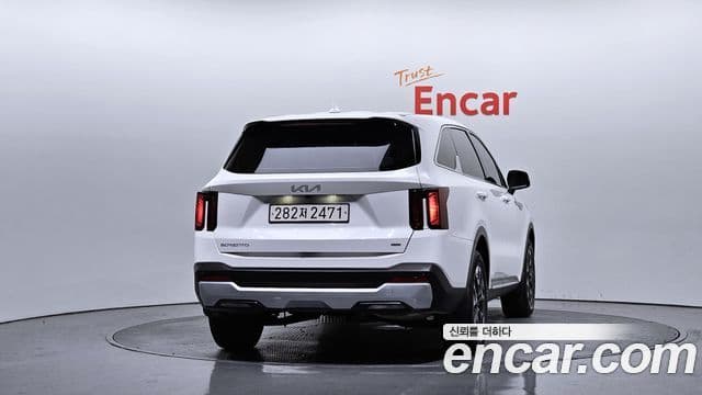 Kia Sorento 2023 — Şəkil 4/20