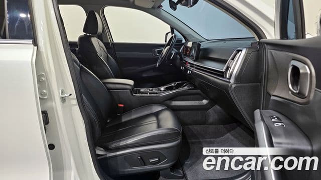 Kia Sorento 2023 — Şəkil 11/20