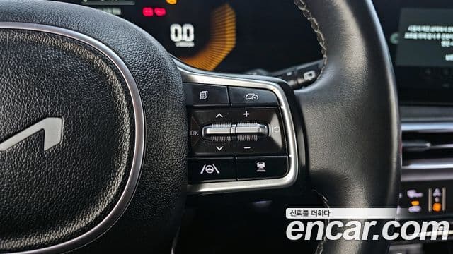 Kia Sorento 2023 — Şəkil 17/20