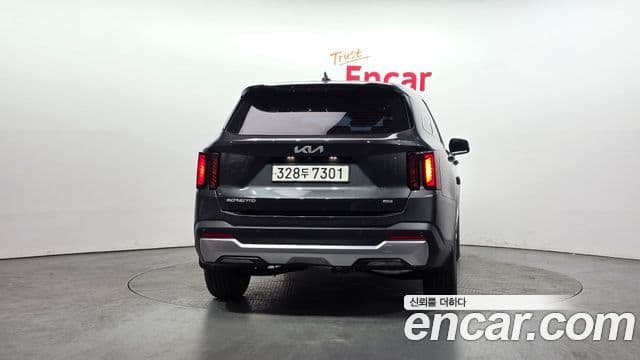 Kia Sorento 2023 — Şəkil 4/20