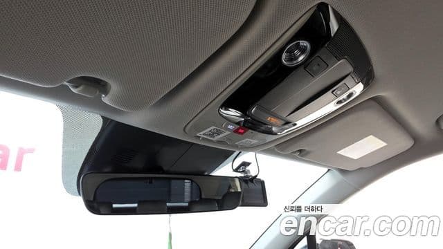 Kia Sorento 2023 — Фото 17/20