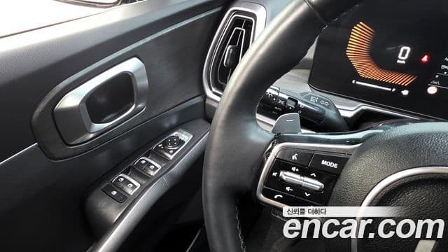 Kia Sorento 2023 — Şəkil 18/20