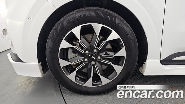 Kia Carnival 2023 — Фото 5/20