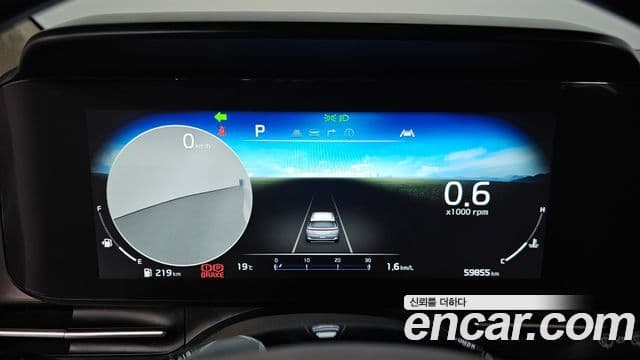 Kia Carnival 2023 — Фото 8/20