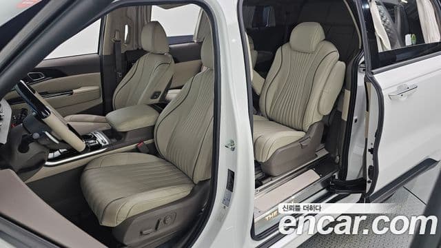 Kia Carnival 2023 — Фото 10/20