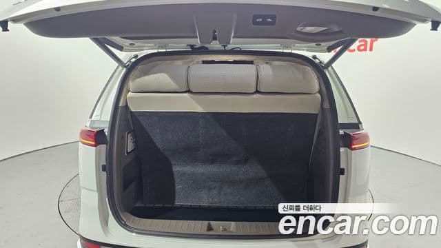 Kia Carnival 2023 — Фото 20/20