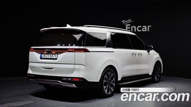 Kia Carnival 2022 — Şəkil 2/20