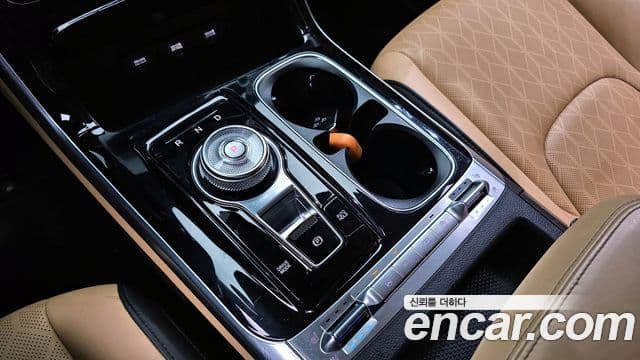 Kia Carnival 2022 — Şəkil 9/20