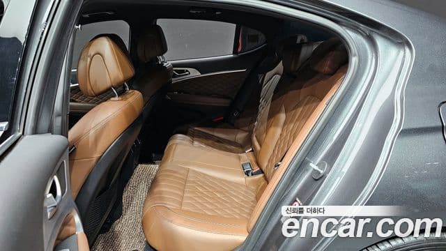Genesis G70 2019 — Şəkil 12/20