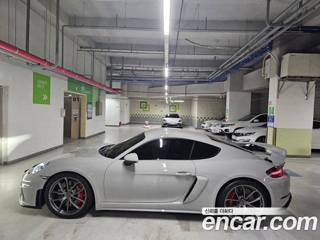Porsche 718 Cayman 2022 — Şəkil 2/8