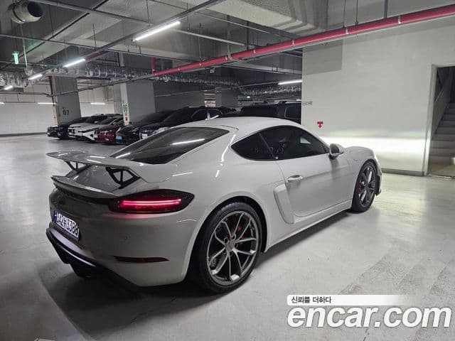 Porsche 718 Cayman 2022 — фото 5 из 8