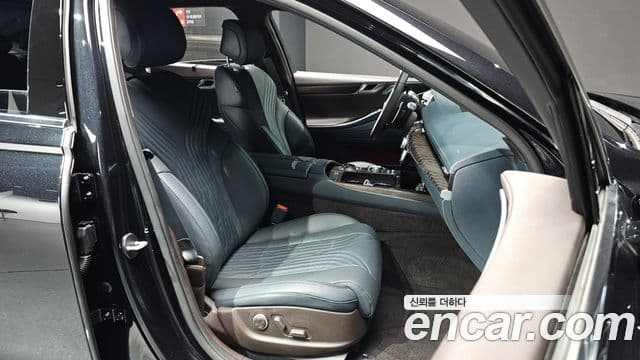 Genesis Electrified G80 2022 — фото 8 из 20