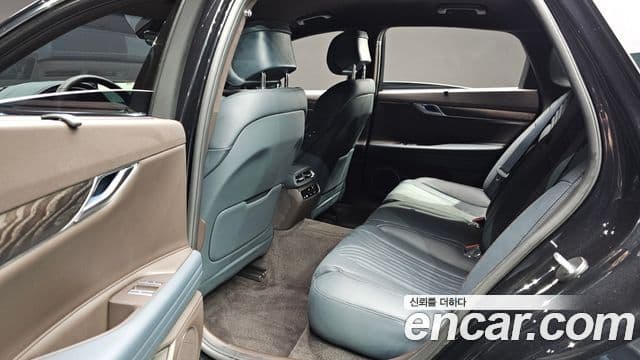 Genesis Electrified G80 2022 — фото 12 из 20