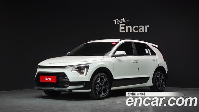 Kia Niro 2025 — ფოტო 1/20