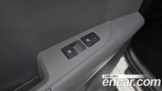 Kia Niro 2025 — ფოტო 19/20