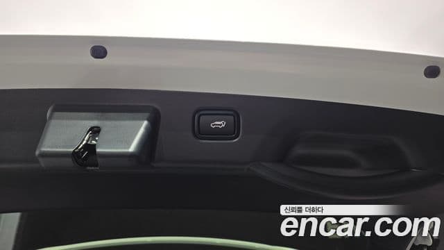 Kia Niro 2025 — ფოტო 20/20