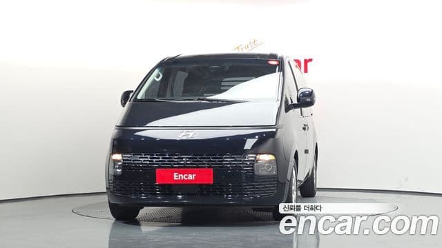 Hyundai Staria 2023 — Фото 3/20
