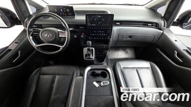Hyundai Staria 2023 — Фото 7/20