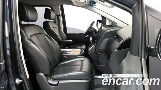 Hyundai Staria 2023 — Фото 11/20