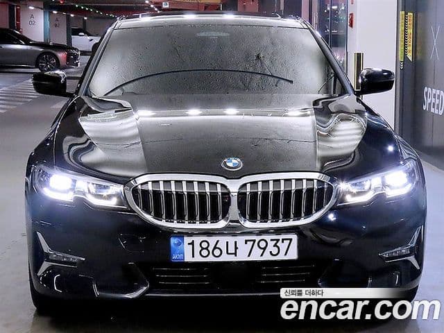 BMW 3 Series 2022 — ფოტო 2/20