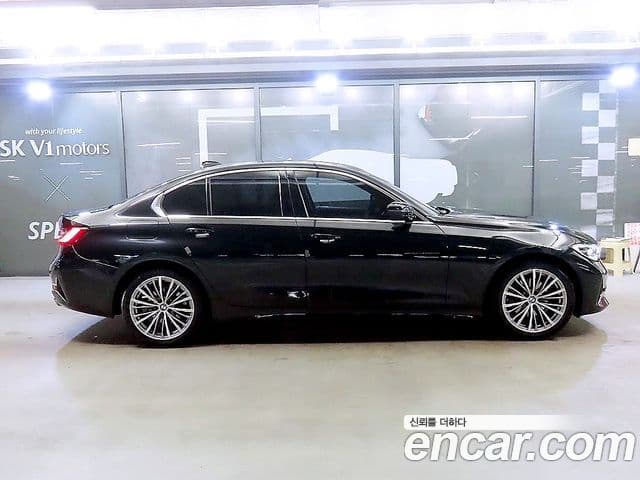 BMW 3 Series 2022 — ფოტო 3/20