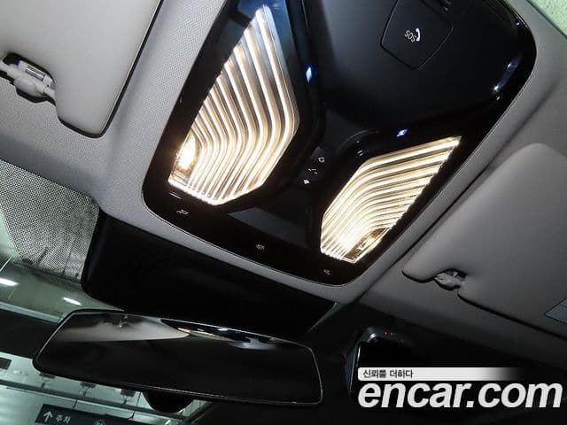 BMW 3 Series 2022 — ფოტო 15/20