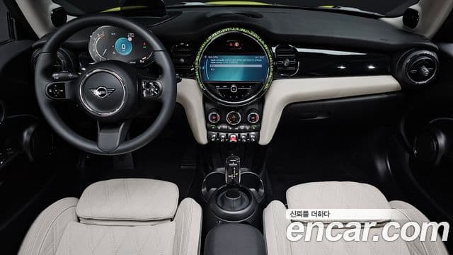 Mini Cooper S 2023 — Фото 10/20