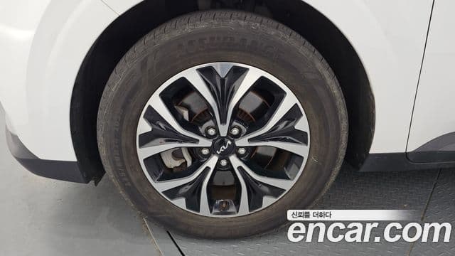 Kia Carnival 2023 — Photo 3/20