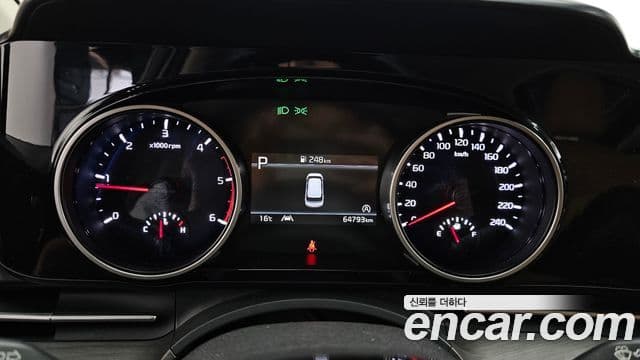 Kia Carnival 2023 — Photo 1/20