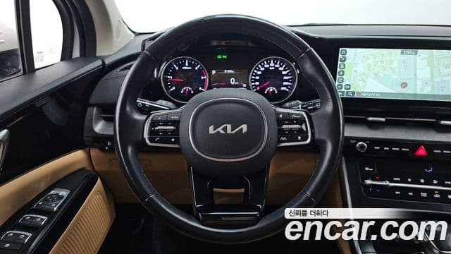 Kia Carnival 2023 — Photo 9/20