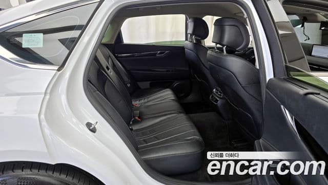 Genesis G80 2020 — ფოტო 2/20