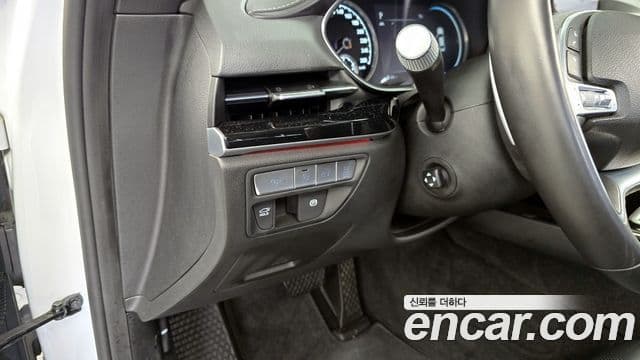 Genesis G80 2020 — ფოტო 14/20