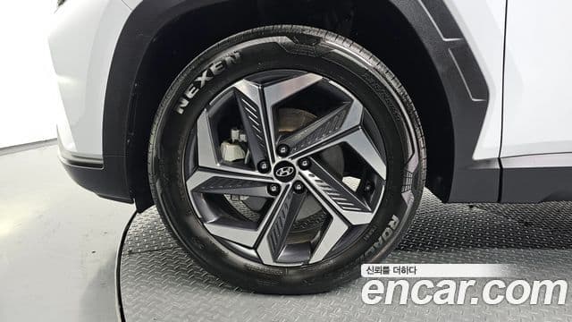 Hyundai The New Tucson 2022 — ფოტო 5/20