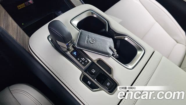 Lexus LM 2024 — Photo 15/20