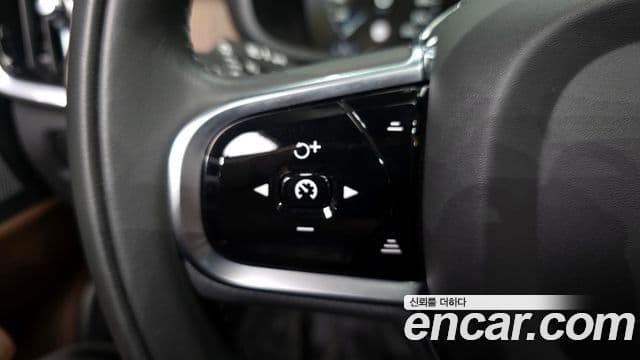 Volvo S90 2021 — ფოტო 18/20