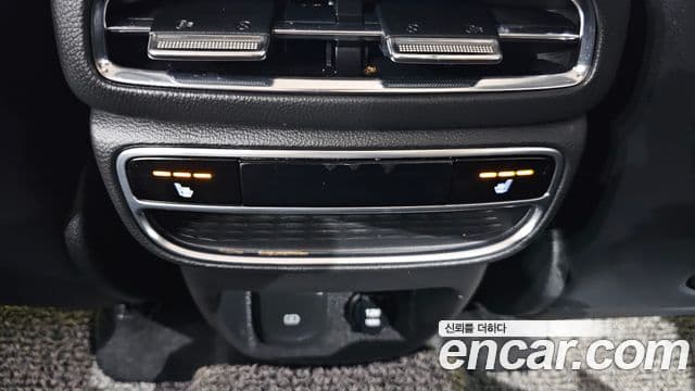 Genesis GV80 2021 — ფოტო 19/20