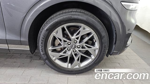 Genesis GV70 2021 — ფოტო 5/20
