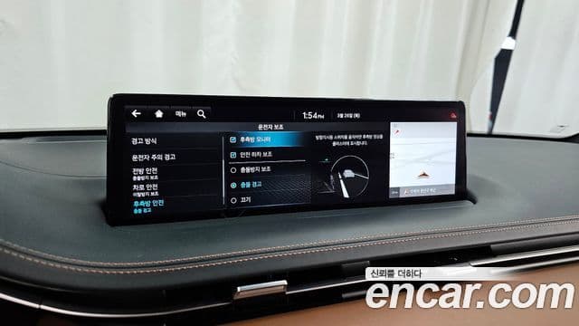 Genesis GV70 2021 — ფოტო 16/20