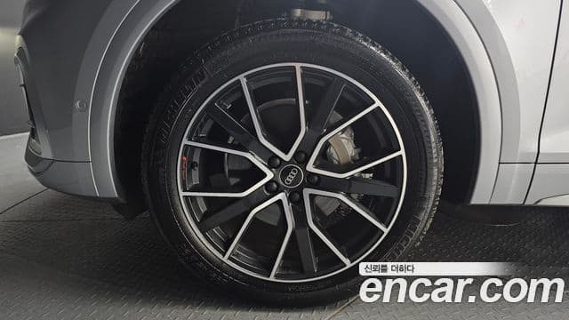 Audi Q5 2023 — фото 4 из 20