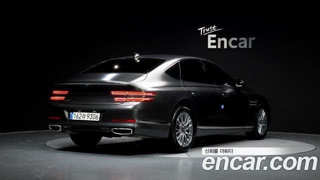 Genesis Electrified G80 2022 — фото 2 из 20