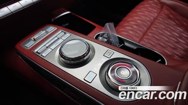 Genesis GV70 2022 — Şəkil 9/20